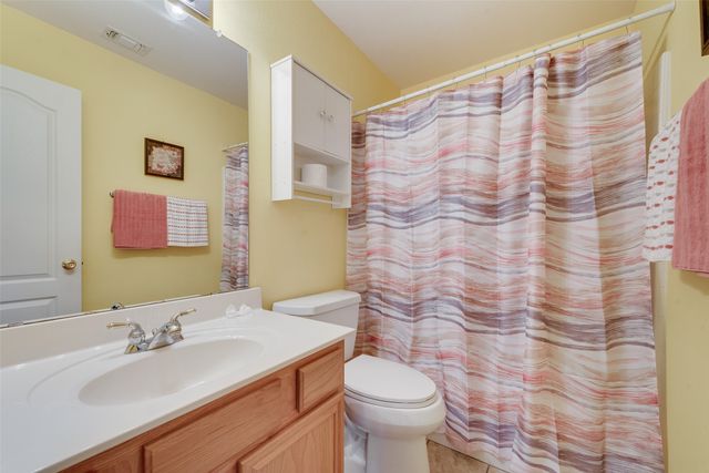 302 Newfield Street, Venus, TX 76084