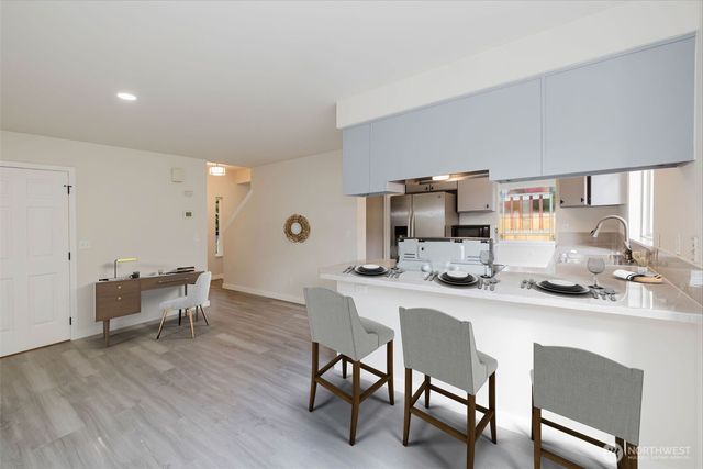 19546 23rd Avenue NE, Poulsbo, WA 98370