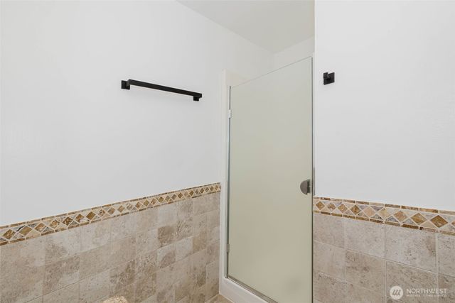 19546 23rd Avenue NE, Poulsbo, WA 98370