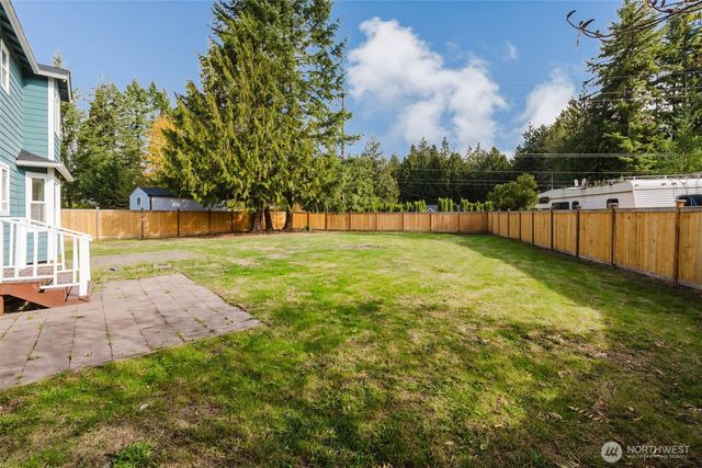 19546 23rd Avenue NE, Poulsbo, WA 98370