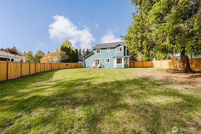 19546 23rd Avenue NE, Poulsbo, WA 98370