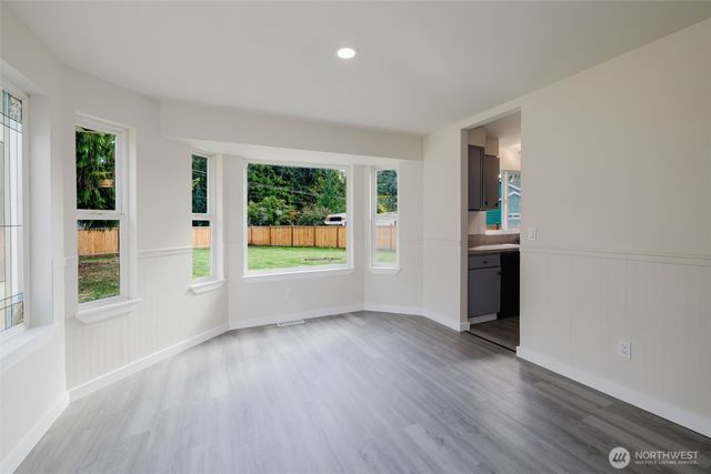 19546 23rd Avenue NE, Poulsbo, WA 98370