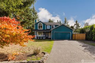 19546 23rd Avenue NE, Poulsbo, WA 98370