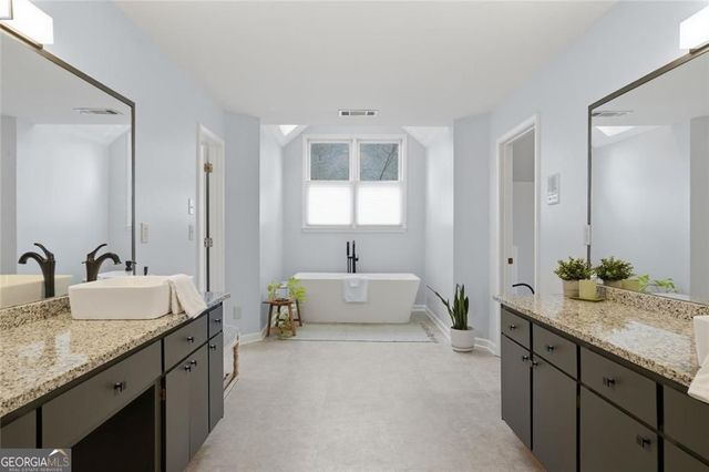 5 Downshire Circle, Decatur, GA 30033