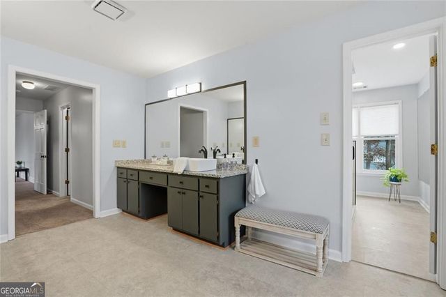 5 Downshire Circle, Decatur, GA 30033