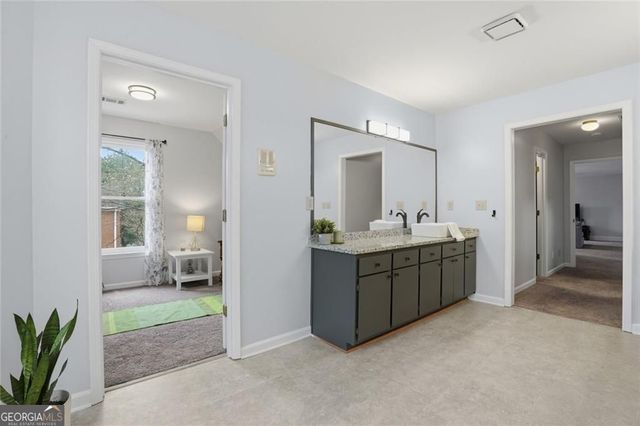 5 Downshire Circle, Decatur, GA 30033