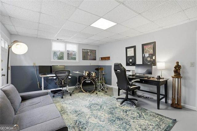 5 Downshire Circle, Decatur, GA 30033