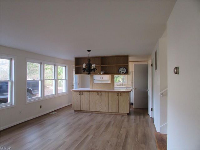 41 Kemper AVE, Newport News, VA 23601