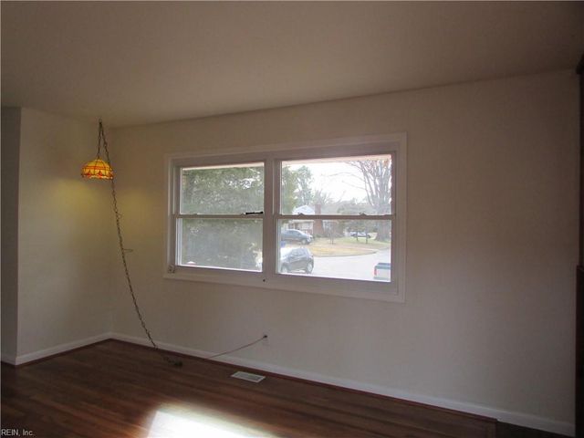 41 Kemper AVE, Newport News, VA 23601