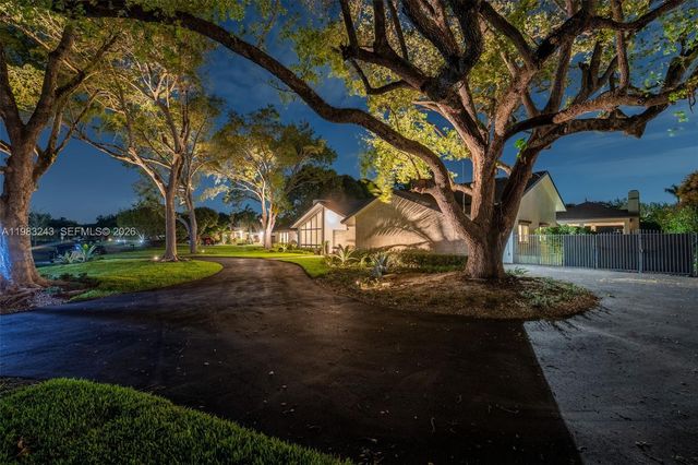 8967 SW 117th Street, Miami, FL 33176