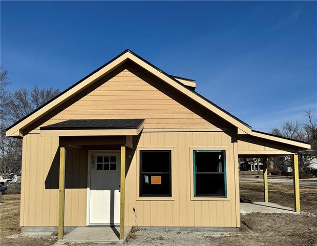 404 W Cornhill Street, Cameron, MO 64429