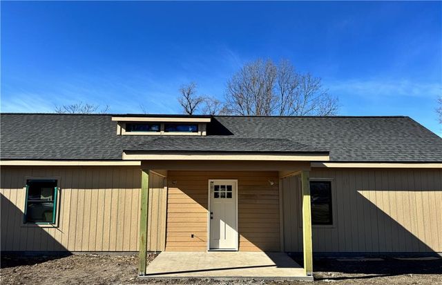 404 W Cornhill Street, Cameron, MO 64429