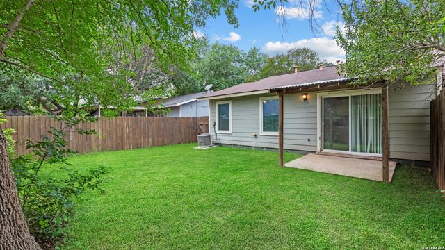 6822 Mountain Spring St, San Antonio, TX 78249