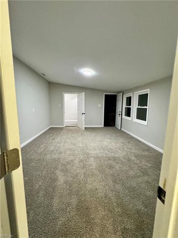 122 Cherry Acres DR, Hampton, VA 23669