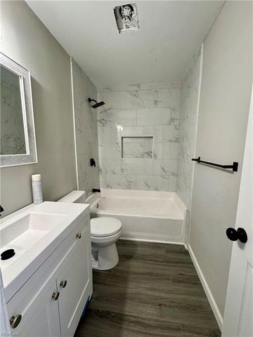 122 Cherry Acres DR, Hampton, VA 23669