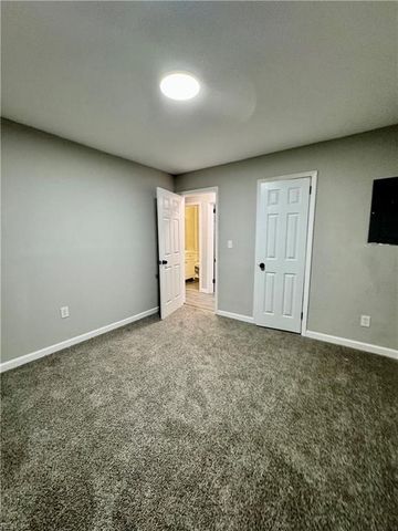 122 Cherry Acres DR, Hampton, VA 23669