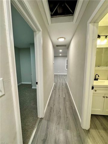 122 Cherry Acres DR, Hampton, VA 23669
