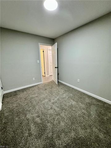122 Cherry Acres DR, Hampton, VA 23669
