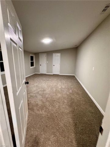 122 Cherry Acres DR, Hampton, VA 23669