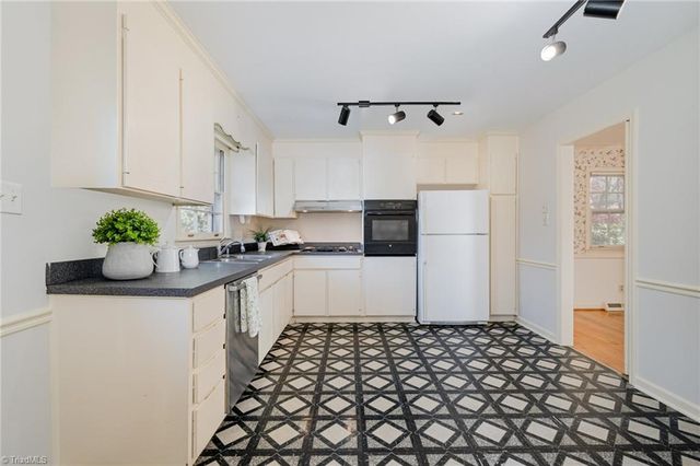 2709 Lafayette Avenue, Greensboro, NC 27408