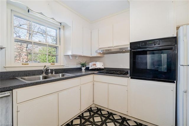 2709 Lafayette Avenue, Greensboro, NC 27408