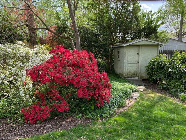 2709 Lafayette Avenue, Greensboro, NC 27408