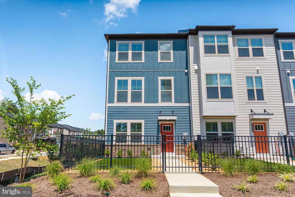 2487 AVESTA, Waldorf, MD 20603