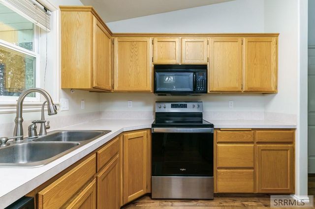 2525 Granite Way, Idaho Falls, ID 83402