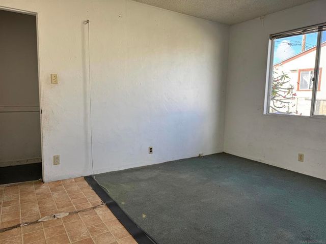 2767 Ulric St, San Diego, CA 92111