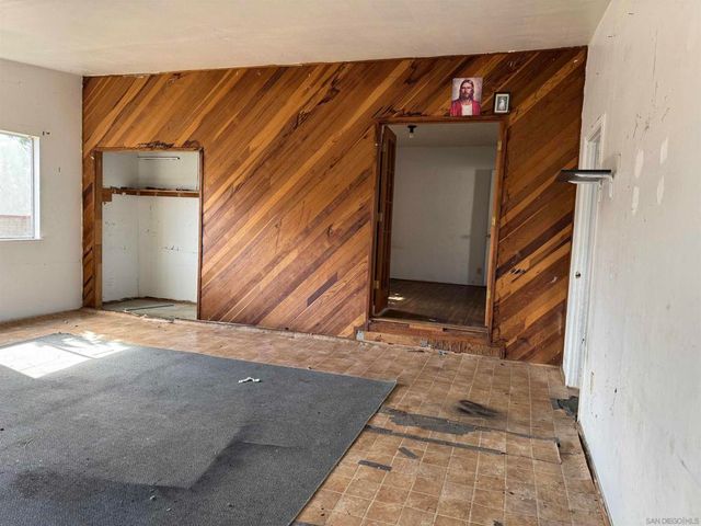 2767 Ulric St, San Diego, CA 92111