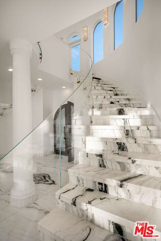 25665 Mulholland Highway, Calabasas, CA 91302