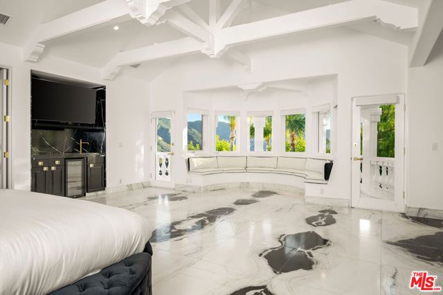 25665 Mulholland Highway, Calabasas, CA 91302