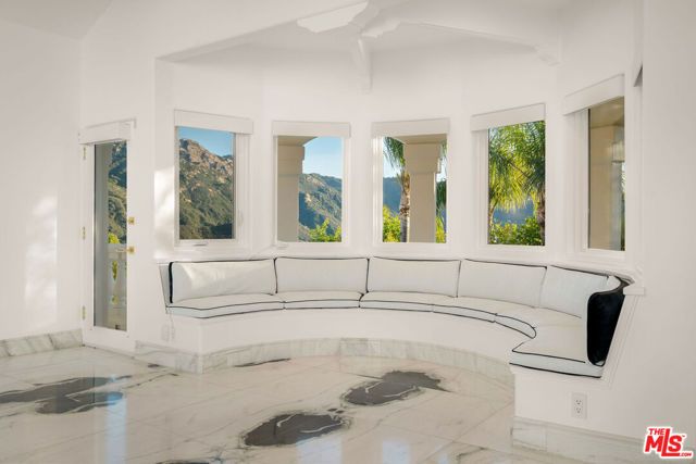 25665 Mulholland Highway, Calabasas, CA 91302