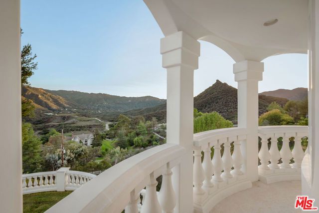 25665 Mulholland Highway, Calabasas, CA 91302