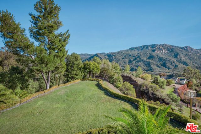 25665 Mulholland Highway, Calabasas, CA 91302