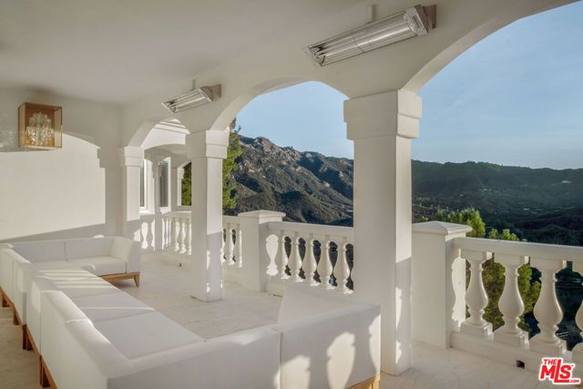 25665 Mulholland Highway, Calabasas, CA 91302