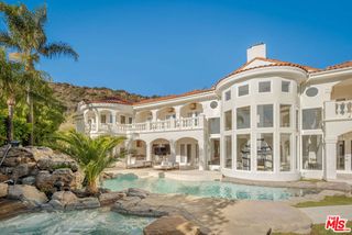 25665 Mulholland Highway, Calabasas, CA 91302