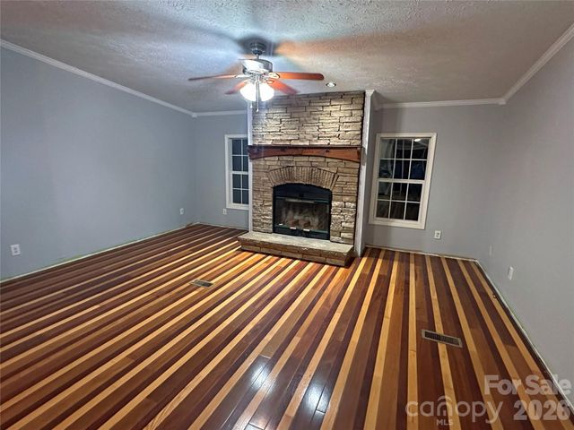 2024 Poarch Road, Lincolnton, NC 28092