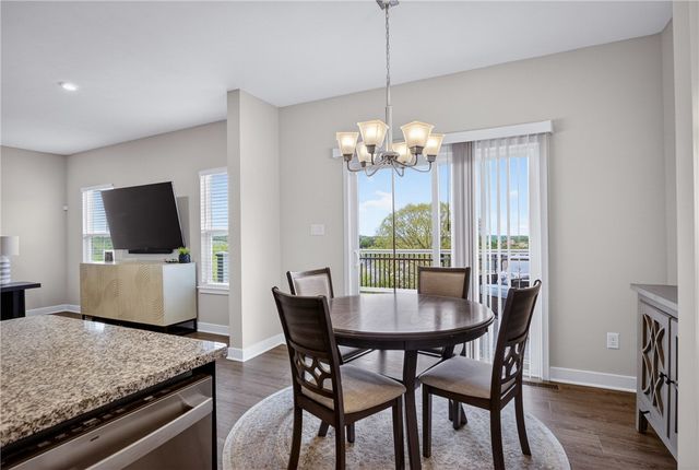 471 Dogwood Ln, Cecil, PA 15057