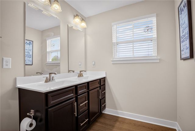 471 Dogwood Ln, Cecil, PA 15057