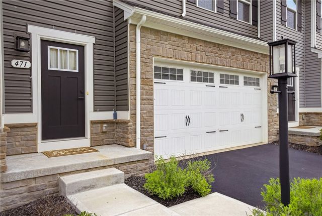 471 Dogwood Ln, Cecil, PA 15057