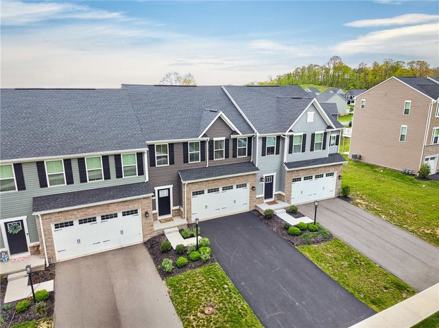 471 Dogwood Ln, Cecil, PA 15057