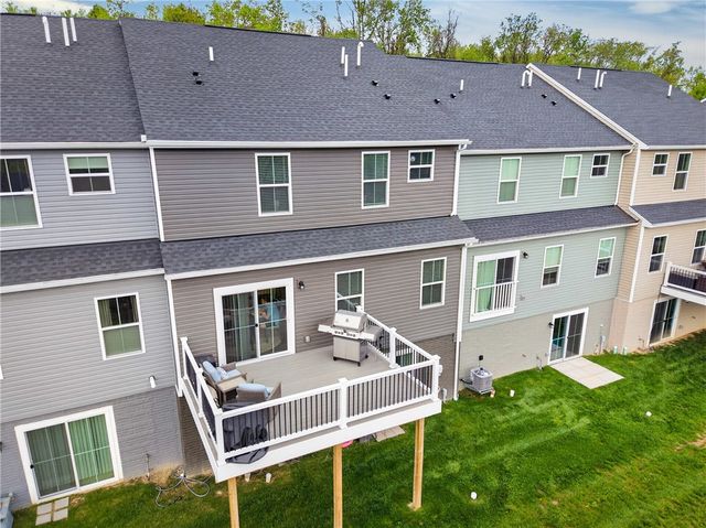 471 Dogwood Ln, Cecil, PA 15057