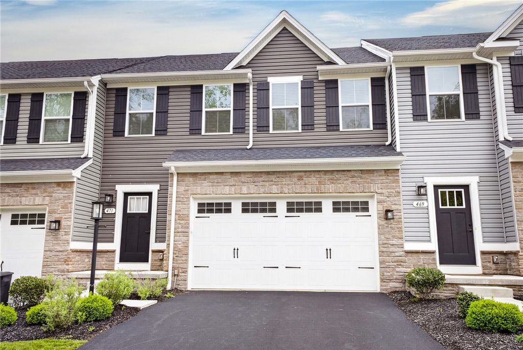 471 Dogwood Ln, Cecil, PA 15057