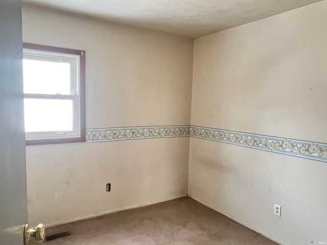 1318 W Darden Road, South Bend, IN 46628