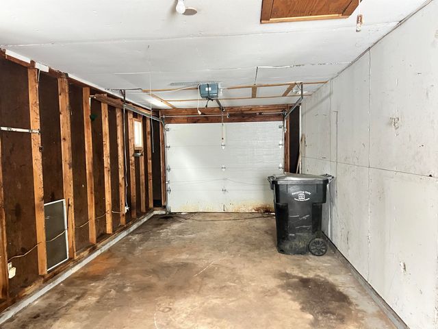 1318 W Darden Road, South Bend, IN 46628