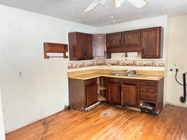 1318 W Darden Road, South Bend, IN 46628