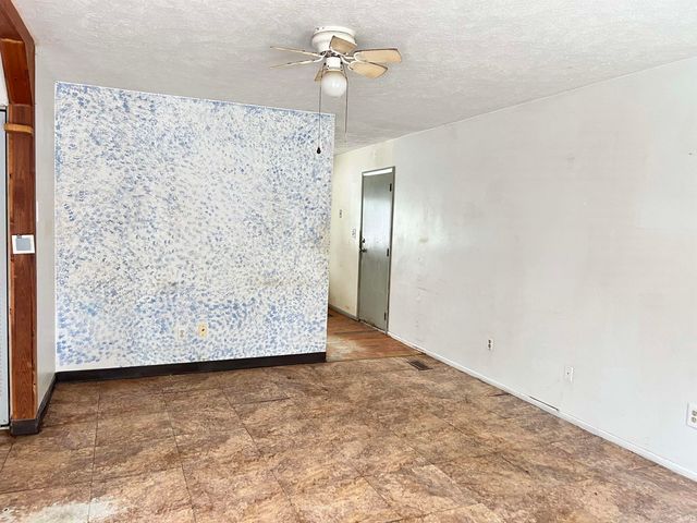 1318 W Darden Road, South Bend, IN 46628