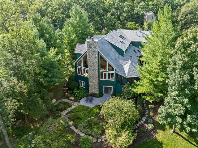 765 Brickley COURT, Fontana, WI 53125