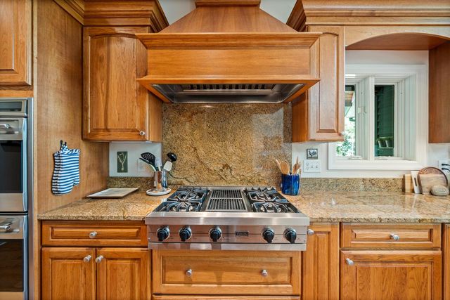 765 Brickley COURT, Fontana, WI 53125